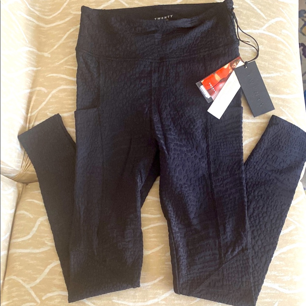 Black Textured Leggings - Twenty Montreal BNWT